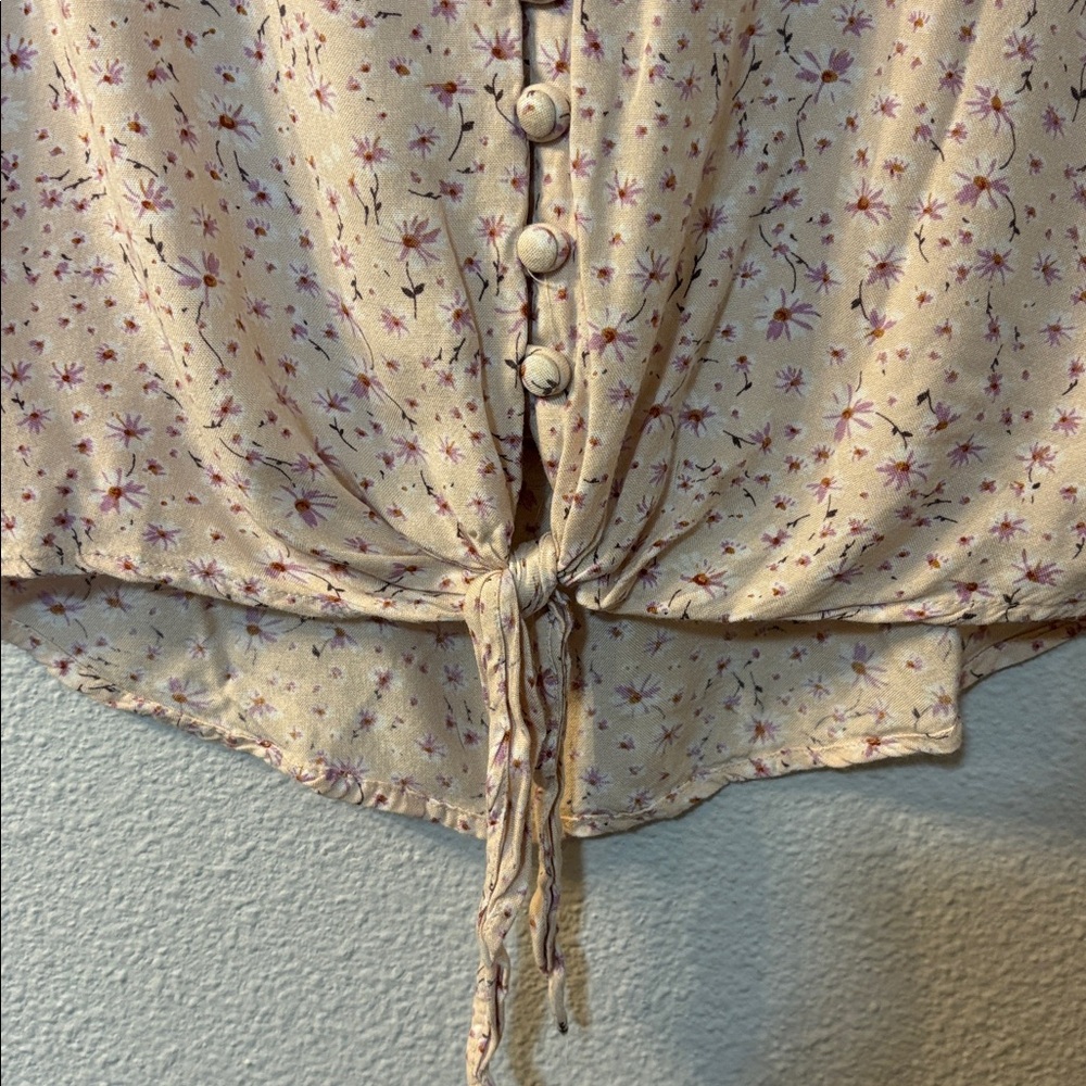 Tie-Front V-Neck Floral Blouse in Light Peach - Picture 2 of 6